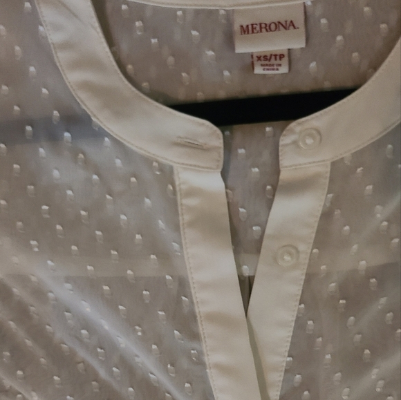 Long sleeve sheer swiss dot blouse/shirt sz xs Hp🔥🔥🔥 - Picture 6 of 6